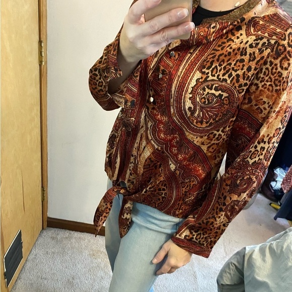 Chicos Fall Tone Paisley Sequin Collar Tie Front Satin Blouse - Picture 4 of 12